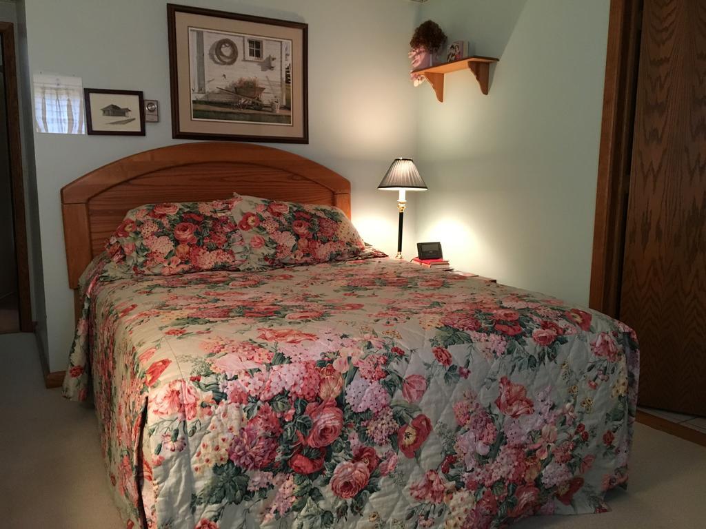 Red Barn Village Bed & Breakfast Clarks Summit Exterior foto