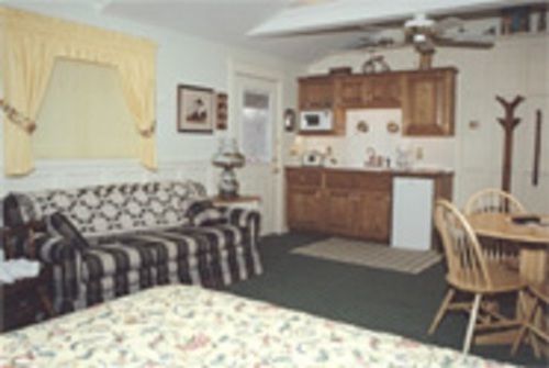 Red Barn Village Bed & Breakfast Clarks Summit Exterior foto